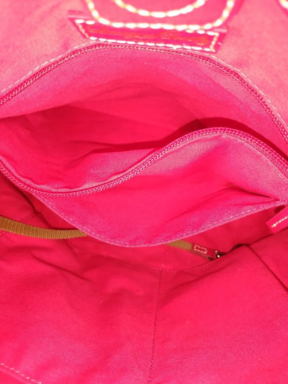 Dooney & Bourke guc priced